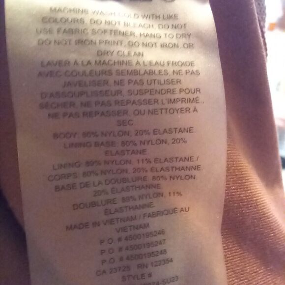 Aritzia TnAction Excel Sports Jumpsuit-Large-Built In Shelf Bra-Removable Pads - Picture 9 of 12